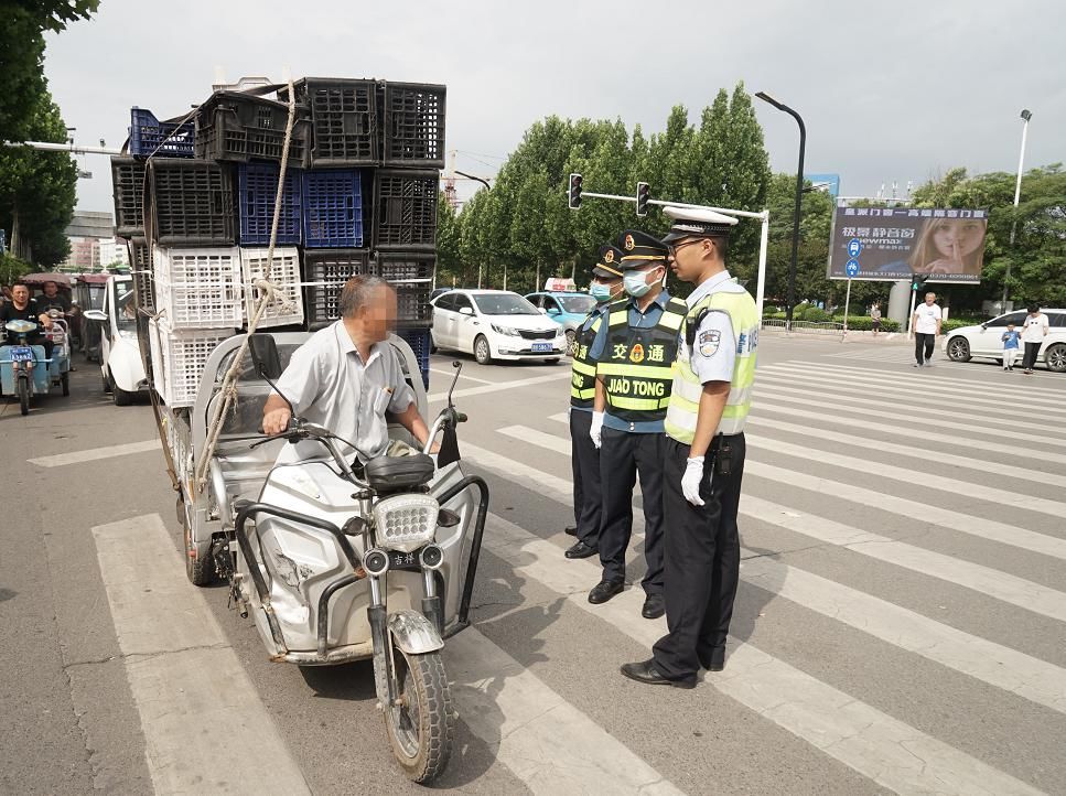 违法行为|在商丘，非机动车逆行、走机动车道要被罚款啦！