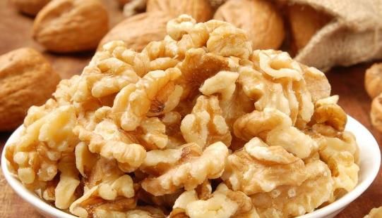 进来|孕妇选零食，自然是营养第一，孕妈吃什么零食好，进来看看就行！