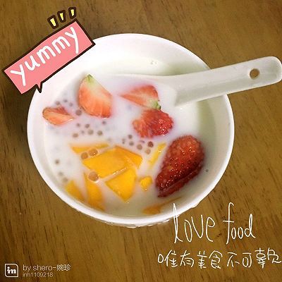  西米露|芒果草莓牛奶西米露