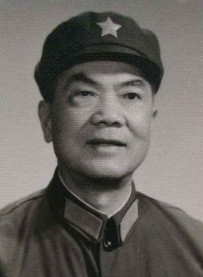 胡志明提名韦国清为上将引发的上将名单变动