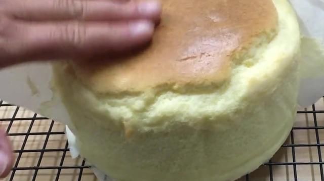 蛋糕|教你做蛋糕小秘诀，香甜软糯，跟着步骤来，新手一次就能成功