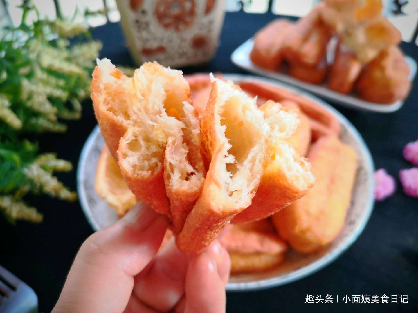  全错|炸油条用泡打粉、小苏打全错，油条店老板教你正确做法，金黄酥脆