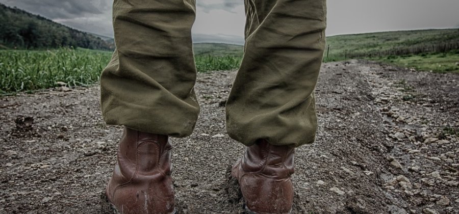  有人|为什么要独立思考，因为有人告诉你要独立思考