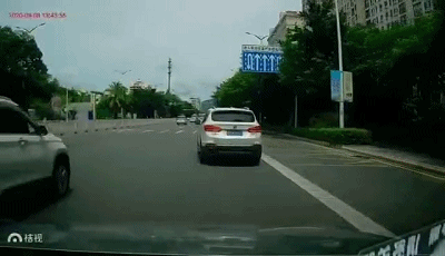 三亚交警支|曝光：琼BN1**1的车主，你被点名了！别再恶意别车了
