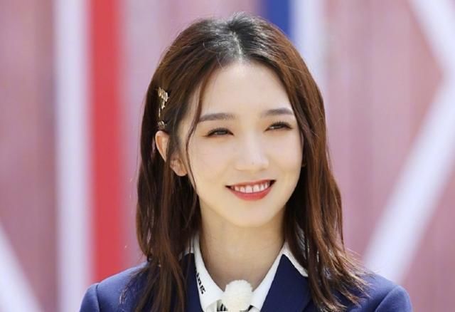  笑容|《奔跑吧》迎来最美女嘉宾，笑容甜美，张大大秒变“娇滴滴”少女