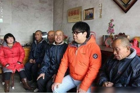  超高|盲人明星杨光：3位至亲倒在他追逐梦想的路上，如今为何无人问津