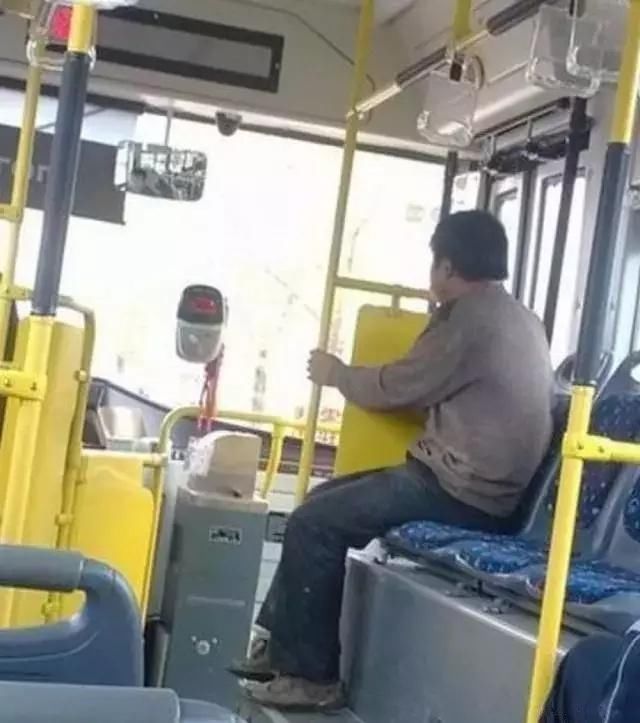 农民工师傅|被人偷偷爱着真好，你看到这张图已经刷爆全国