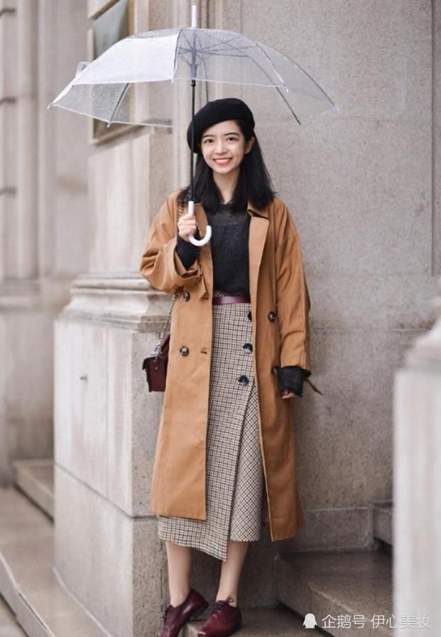  气质|秋天不流行穿西装了，今年流行的是“风衣外套”，时髦百搭显气质