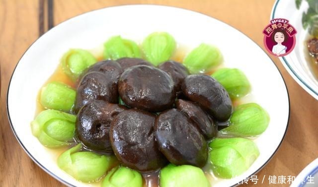 家宴|我家中秋午餐家宴8菜1汤,满满一桌很实惠,第4道经典传家菜