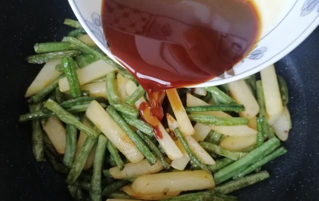  苹果|维C含量是苹果的10倍, 吃1个它等于10个苹果, 才8毛一斤