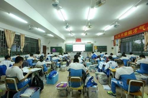 爷爷|学霸孙女高考分数47分，爷爷含泪询问原因，知道真相后大家沉默了！