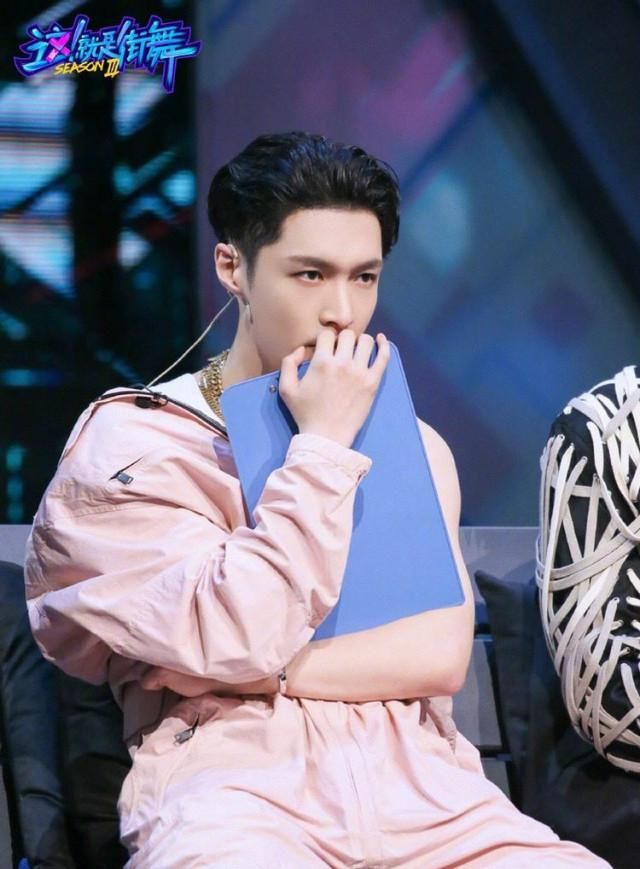  消息|谭松韵、肖战、蔡徐坤、张艺兴、周震南、姚琛的娱乐消息