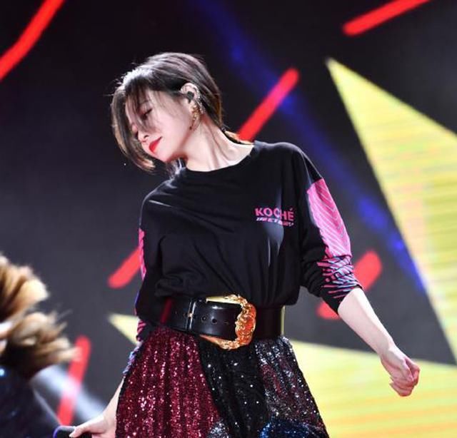  翻车|同是《中国新说唱》女导师，为什么邓紫棋受赞誉，张靓颖却翻车？