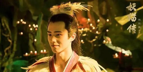  垫底|别骂了，白敬亭已经在四大墙头里垫底了