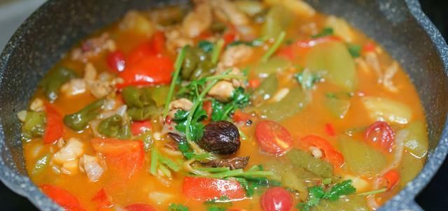  俱全|色香味俱全的家庭版大盘鸡