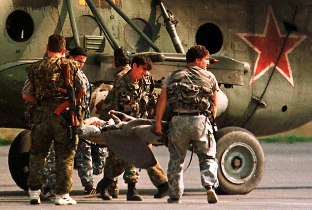 堆成|1000名俄军被全歼旅长阵亡,尸体被堆成掩体,普京炸平他们