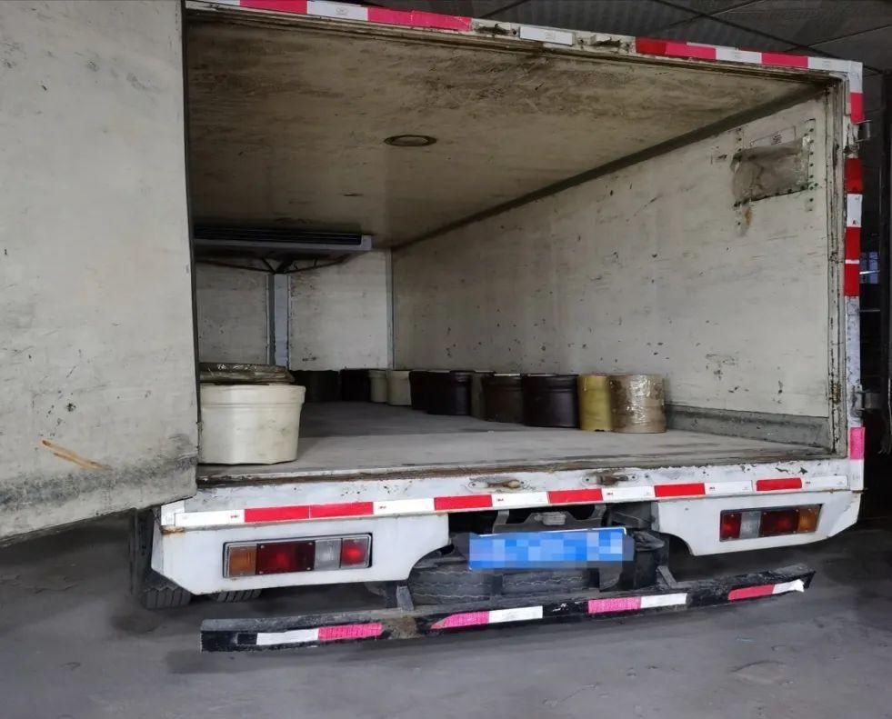 隐蔽式电梯|【云山亮剑】造假工厂之“隐秘的角落”