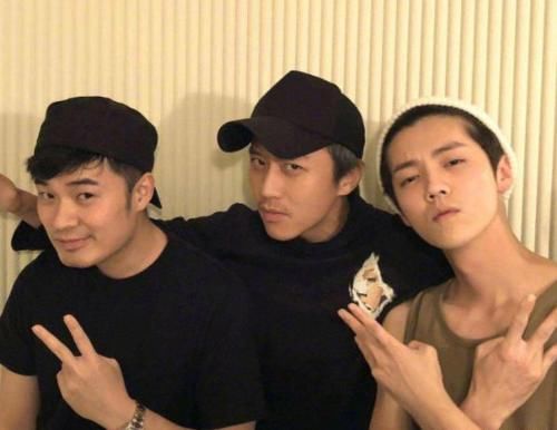  宣新|鹿晗邓超陈赫同时更博，不录《跑男》之后，官宣新综《哈哈哈哈哈》