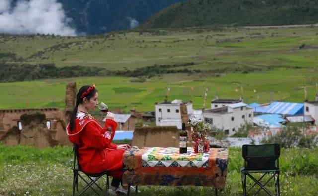 想象|不必远赴澳大利亚就能拥有的粉红湖、空中草原,西藏之西比想象中更惊艳!