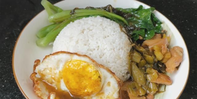 详细|美味的广式盖浇饭,详细做法步骤,荤素搭配一锅,营养好吃又简单