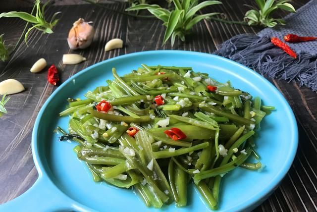 含钙|它是8月的当季菜, 1块钱就能买1斤, 含钙丰富, 立秋多吃才不亏