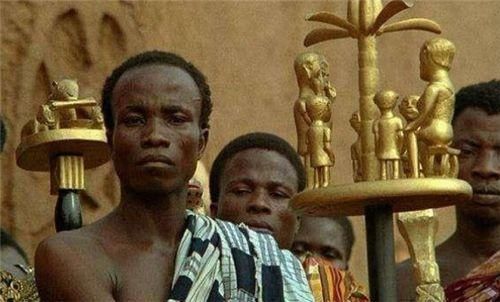  强壮|黑人天生强壮，为什么被贩卖后不反抗？专家：看看印第安人的情况