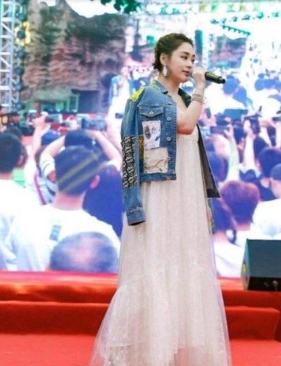 衣着|林心如因“衣着宽松”被猜测怀二胎,不少女星因衣着被猜测怀孕