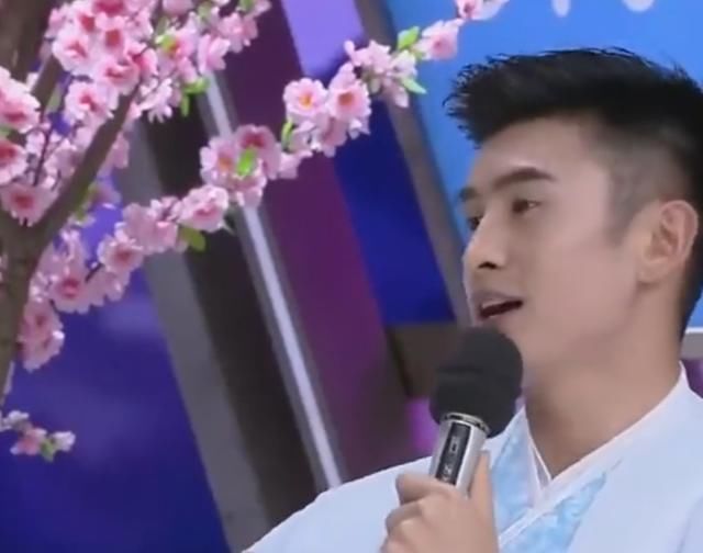 高伟光|热巴被男嘉宾表白,高伟光“醋意”大发,热巴假笑回应看懵何炅