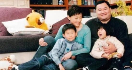 杨澜|52岁杨澜上镜气质佳，事业家庭两不误获封“人生赢家”