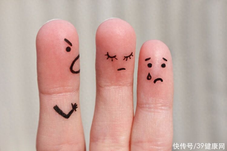 男生手指长的好处(手指长短跟性能力有关？这些男性生理知识，男女了解下有好处)