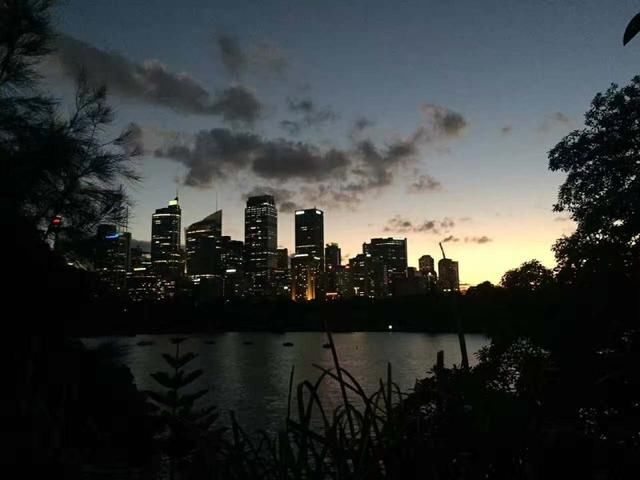  控股|竣工造假被立案！中梁控股2年狂奔进千亿，净负债率曾达1790.2%