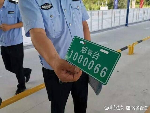 无牌|无牌电动车上路 烟台交警开出首张罚单