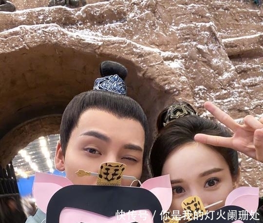 杀青|杨幂晒视频庆祝《斛珠夫人》杀青,送陈伟霆猪猪面具,互动超有爱