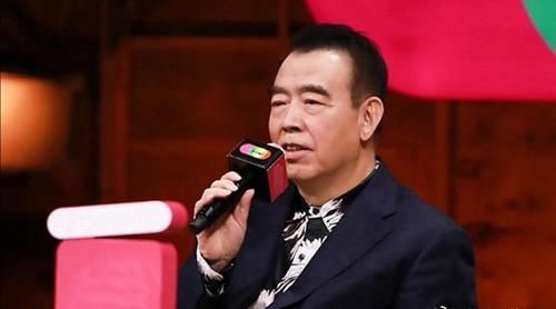  演员|演员请就位火药味浓，何昶希发文回应演技烂，大鹏主持站队惹争议