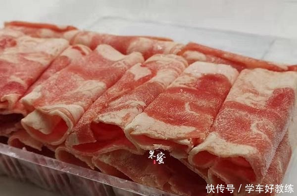 家人|一家三口的火锅,简单味美,食材不多也能吃嗨了,家人连夸好