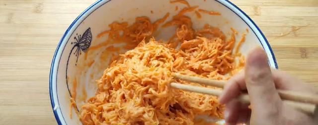  柔软|只需这两招, 保证你炸出的胡萝卜丸子外酥里软, 放凉了也柔软好吃