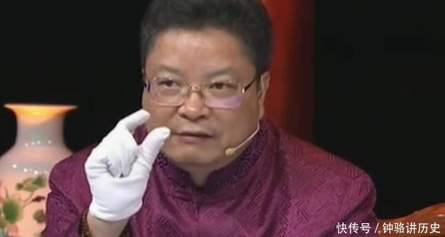  袁大头|男子10年前10万元换的袁大头，专家鉴定后，男子：我48年白活了