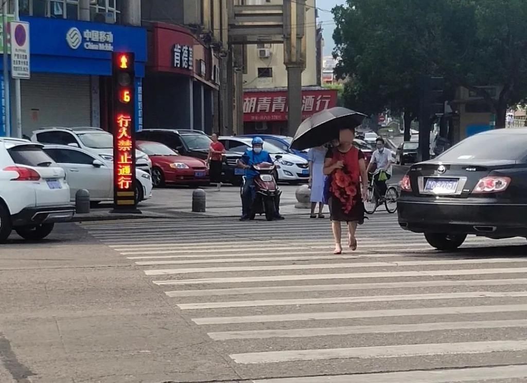 按交通信号指示通行|一波超强的“整治风暴”来袭！这次要整治的是...