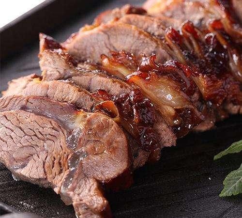  捞出|酱牛肉是每个饭店都在卖的经典菜，已使用21年，现改良完毕，保证酱香浓郁