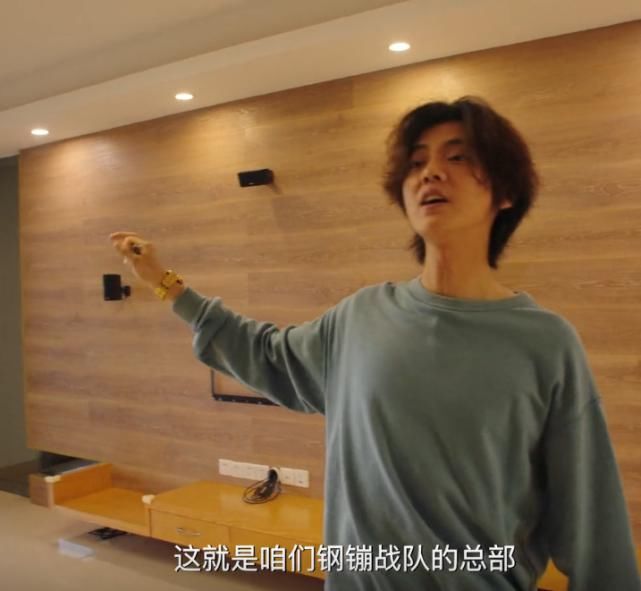  总部|穿越火线：钢镚总部为啥改名引力？许蔚不满当老二，只有麒麟看透了