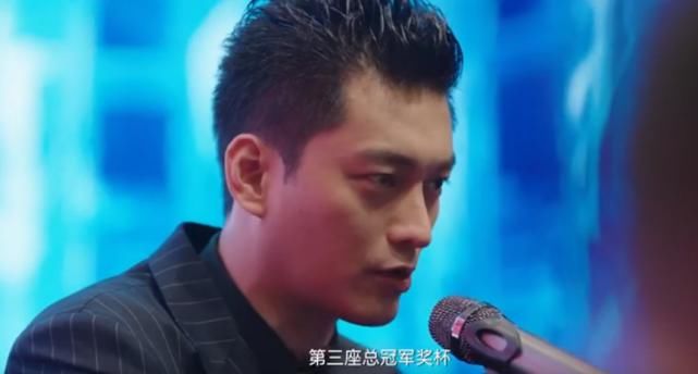  安蓝|《穿越火线》肖枫用酸奶打动了安蓝，许蔚等了十一年最后一无所有