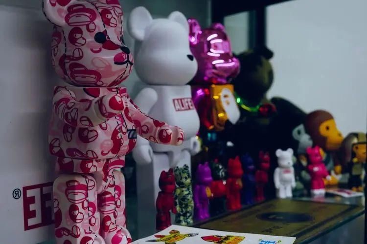  BM|BM、Bearbrick、密逃、百景图：你根本不懂年轻人