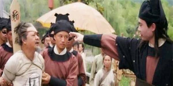 砍头|古代死刑犯被砍头时，都会十分听话，自觉跪下，有2个原因不得不跪