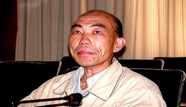  度过|他因一件衣服被判16年，无罪释放时，已经在狱中度过13年