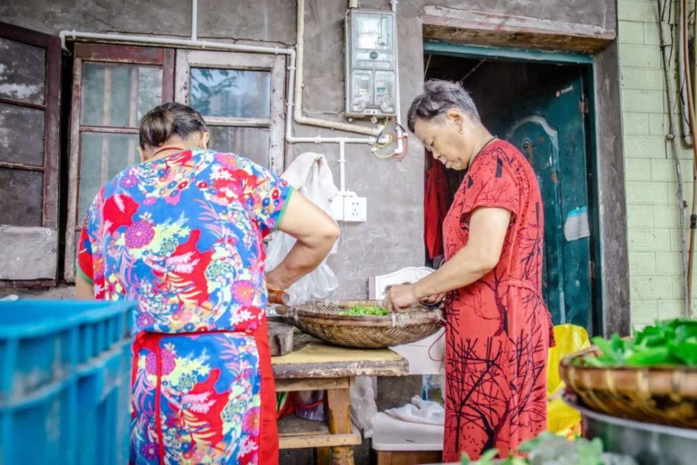 泡椒|沙坪坝人私藏的神级苍蝇馆子！凭一道泡椒鳝鱼做了36年米饭杀手！