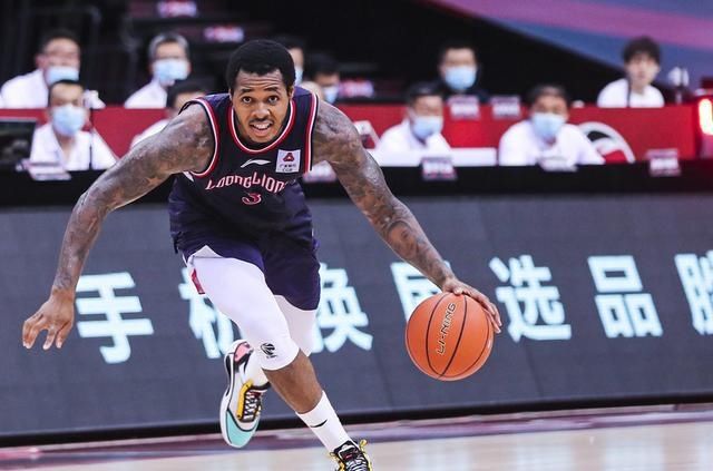  广州龙狮|超级外援35+12+12！CBA大黑马豪取5连胜 冲击总冠军有戏