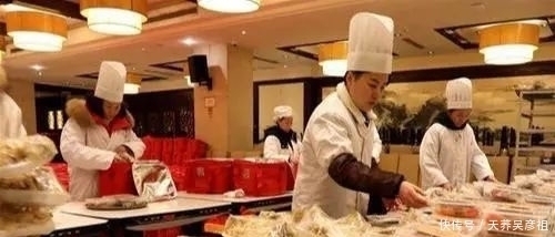 不许|为什么不许服务员吃剩菜在饭店干了28年的厨师长,6字说出真相