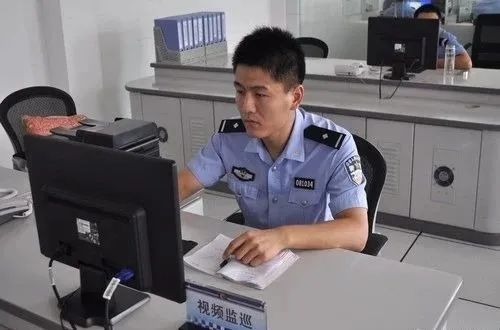 尖刀|警方披露淮安暴力袭警案细节：歹徒手持两把尖刀突然行凶！民警挡在战友面前牺牲