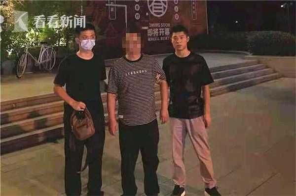 小时|四十余张展商证不翼而飞 警方8小时破案追回证件