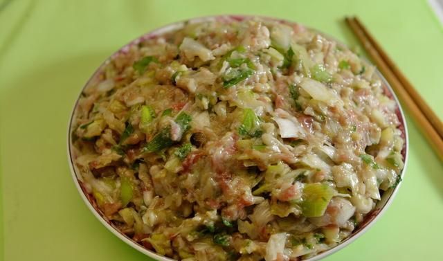  饺子馅|调饺子馅时，多加这3样东西，饺子鲜嫩多汁，香而不腻